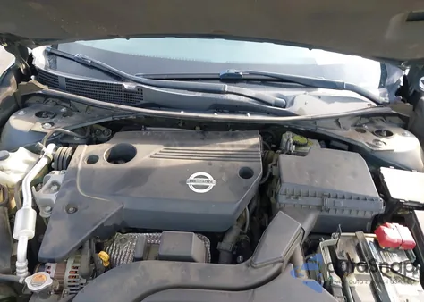 2015 Nissan Altima 2.5 S from USA, damaged, VIN 1N4AL3AP7FC245237